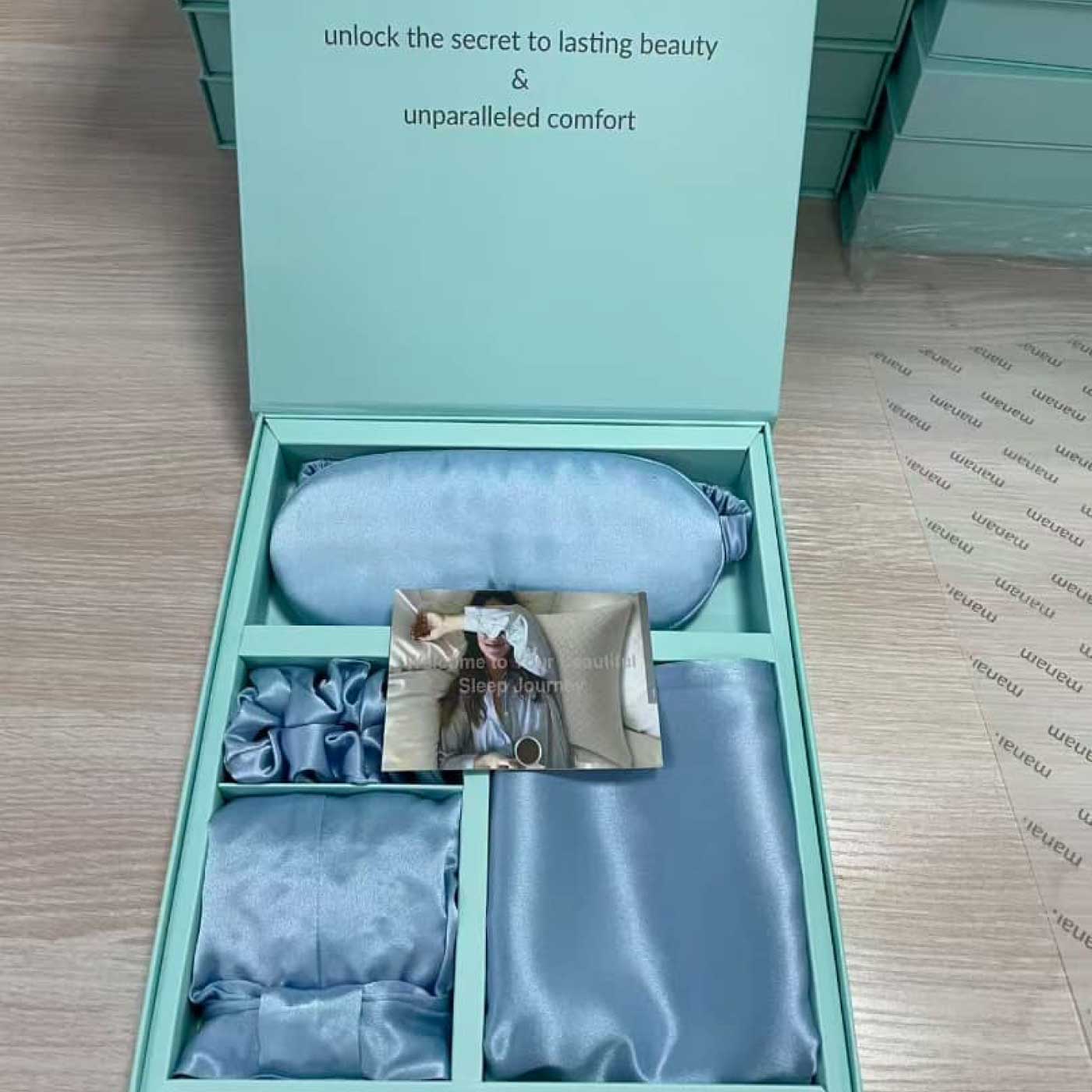 Manam Silk Pillowcase