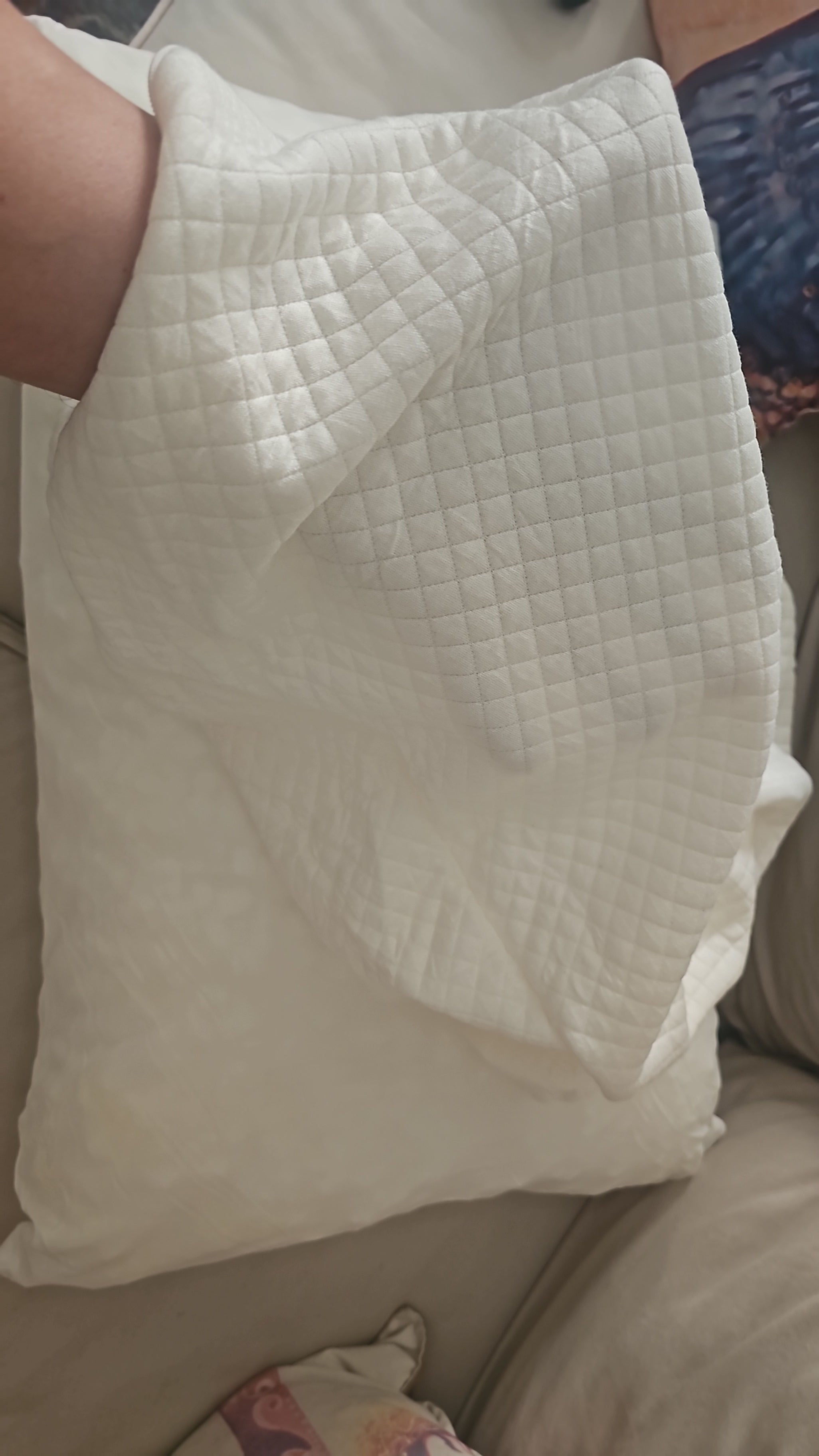 Manam Queen Medical Pillow